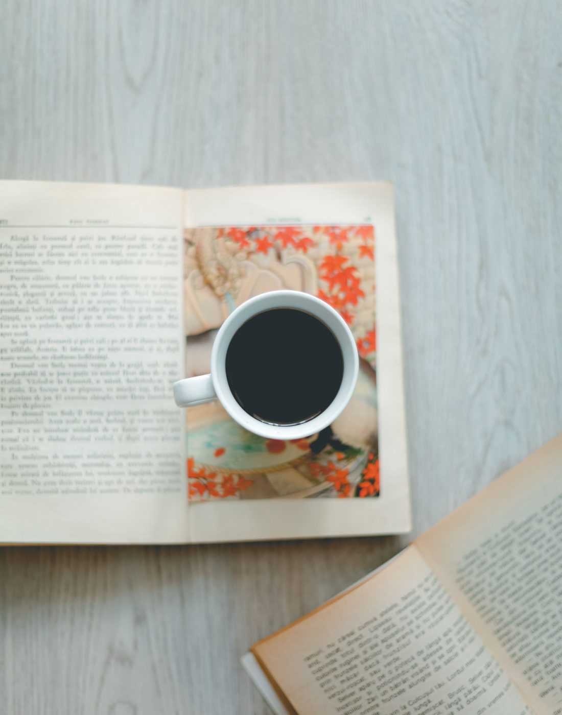 vintage-photo-of-coffee-and-books.jpg